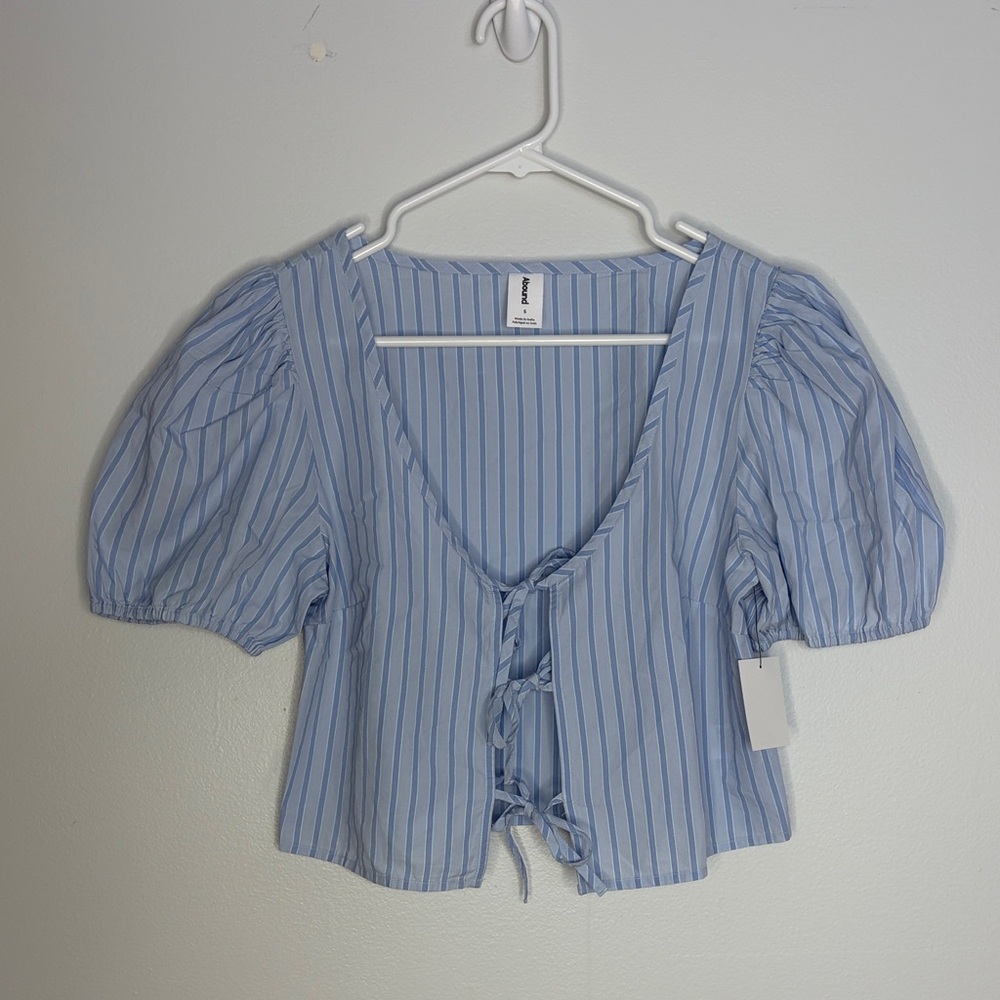 NWT | abound front tie top